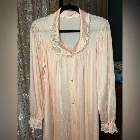 VTG Shadowline Robe/Housecoat - Picture 2 of 7